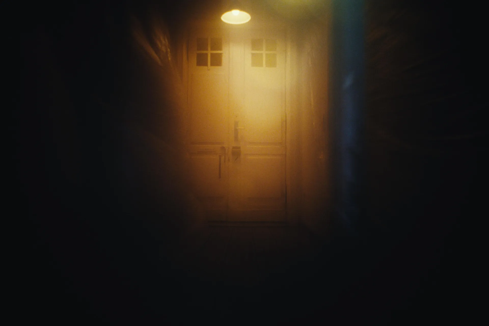 抖阴 - 封面故事：镜头下的真实世界